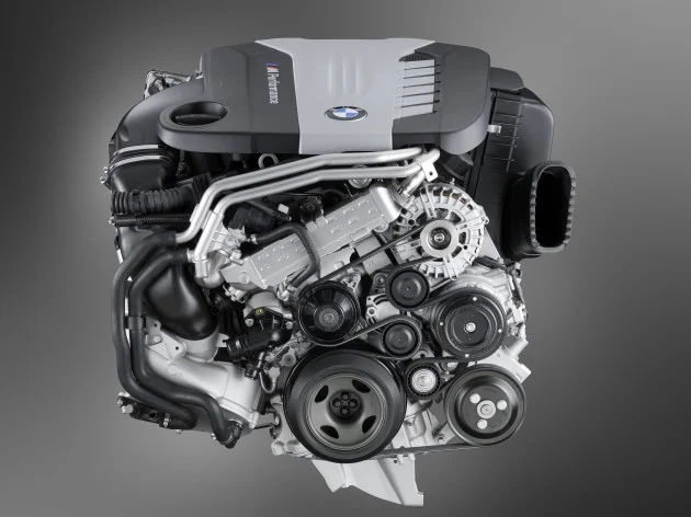 Prvi BMW-ov motor sa 3 turbine